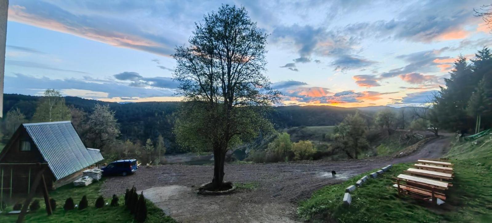 Biserni Kutak Sjenica Bagian luar foto